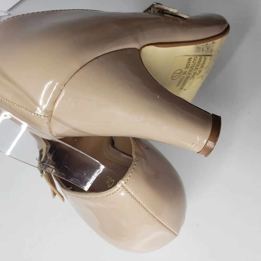 Bridesmaid Faux Patent Double Strap Mary Jane Heels Neutral Office Brinley 7.5 ♡